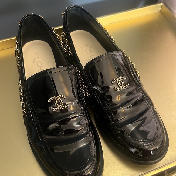 Chanel 2.55 Loafers - Picture 3 of 7